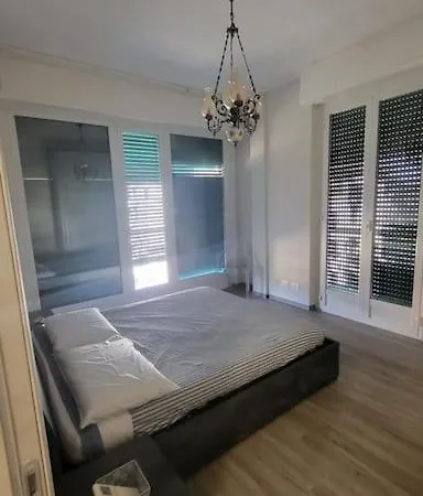 Modern Flat In The Centre, *