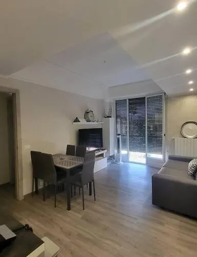 Modern Flat In The Centre, Apartment